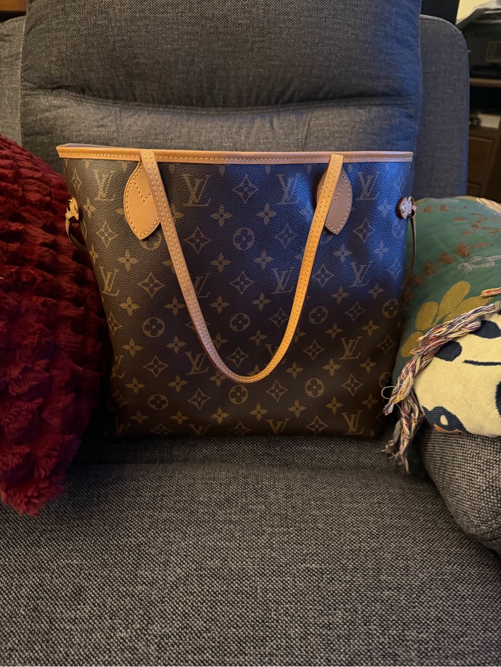 Louis Vuitton Monogram Neverfull MM with (Hot Pink) Lining New 2025 microchipped
